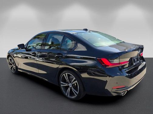 Black Sapphire Metallic 2023 BMW 330 i
