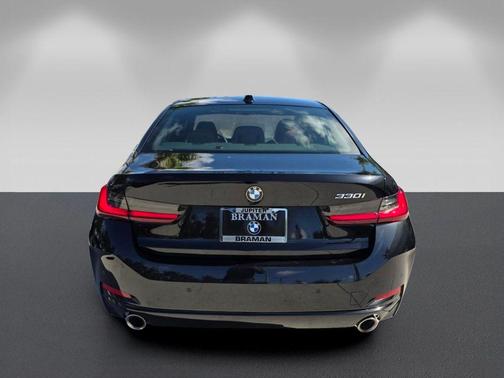 Black Sapphire Metallic 2023 BMW 330 i