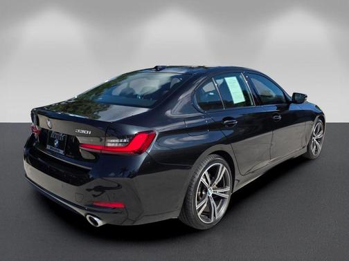 Black Sapphire Metallic 2023 BMW 330 i