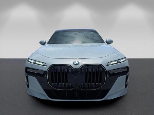 Brooklyn Gray Metallic 2024 BMW 760 760i xDrive