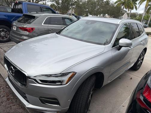 2021 Volvo XC60 T6 Inscription