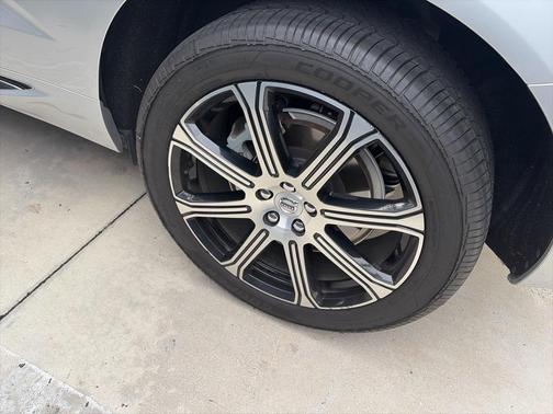 2021 Volvo XC60 T6 Inscription