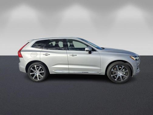 2021 Volvo XC60 T6 Inscription