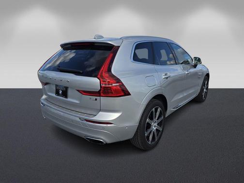 2021 Volvo XC60 T6 Inscription