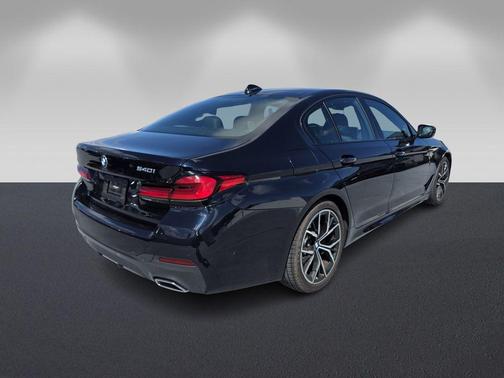 2021 BMW 540 i