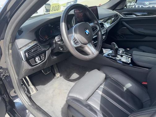 2021 BMW 540 i