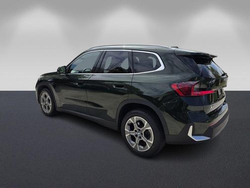 San Remo Green Metallic 2023 BMW X1 xDrive28i