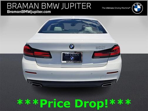2022 BMW 530 i