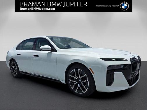Alpine White 2023 BMW 740 i