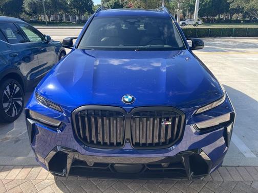 2024 BMW X7 M60i