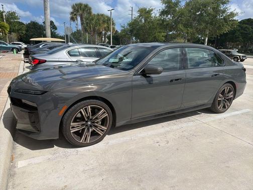 Dravit Gray Metallic 2023 BMW 760 760i xDrive