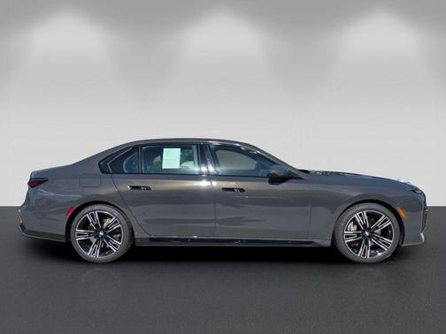 Dravit Gray Metallic 2023 BMW 760 760i xDrive