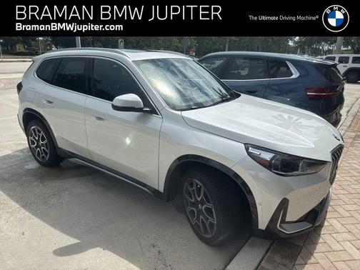Mineral White Metallic 2025 BMW X1 xDrive28i