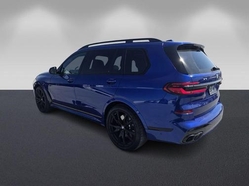 Bay Blue 2025 BMW X7 M60i