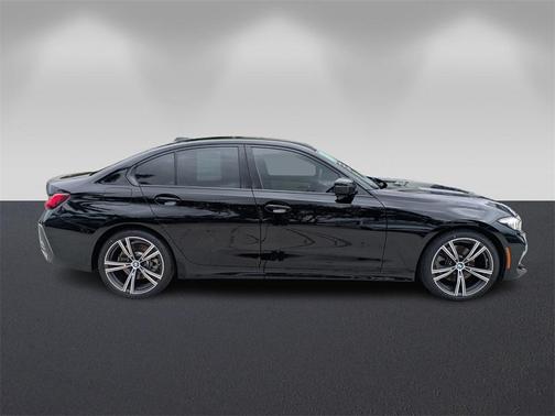 2023 BMW 330 i