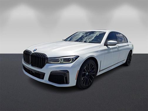 2022 BMW 750 i xDrive