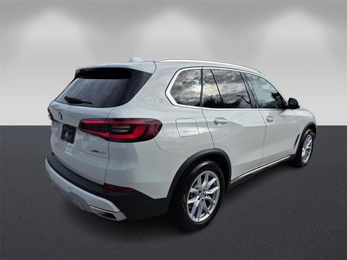 2023 BMW X5 sDrive40i