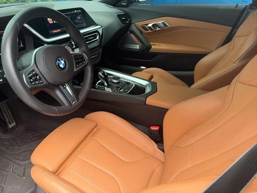 Skyscraper Gray Metallic 2024 BMW Z4 M40i