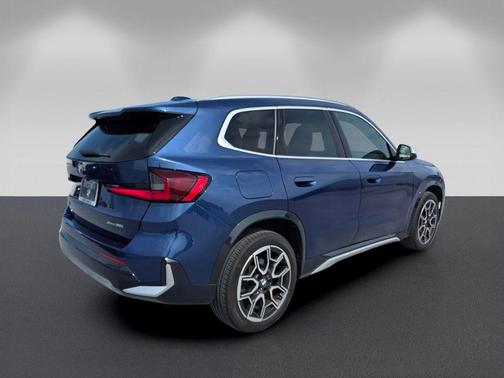 Phytonic Blue Metallic 2023 BMW X1 xDrive28i
