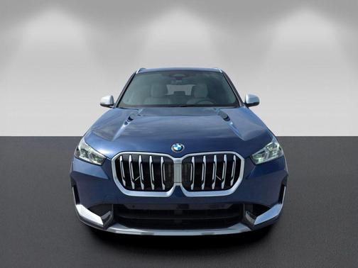 Phytonic Blue Metallic 2023 BMW X1 xDrive28i