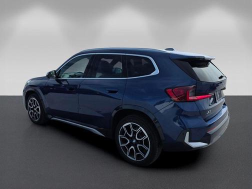 Phytonic Blue Metallic 2023 BMW X1 xDrive28i