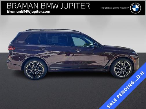 2024 BMW X7 M60i