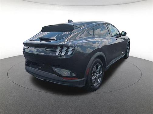 2022 Ford Mustang Mach-E Select