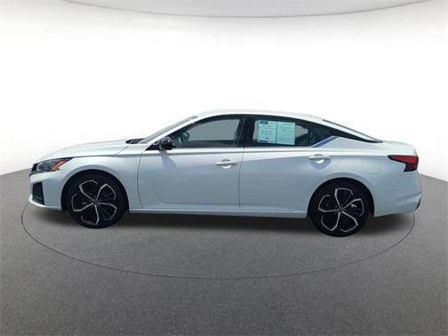 2023 Nissan Altima SR FWD