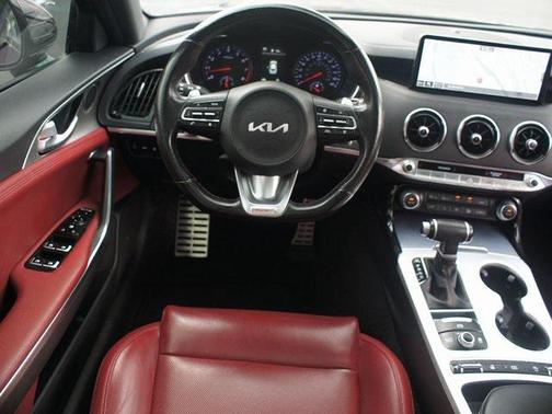 2022 Kia Stinger GT1