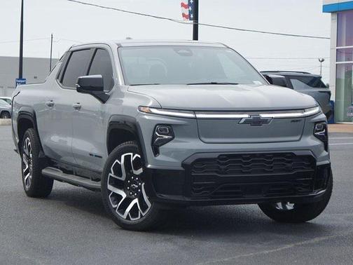 2025 Chevrolet Silverado EV RST