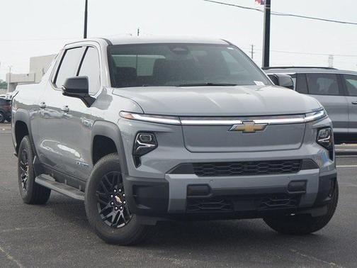 2025 Chevrolet Silverado EV LT