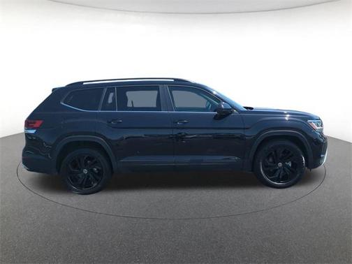 2022 Volkswagen Atlas 3.6L SE w/Technology