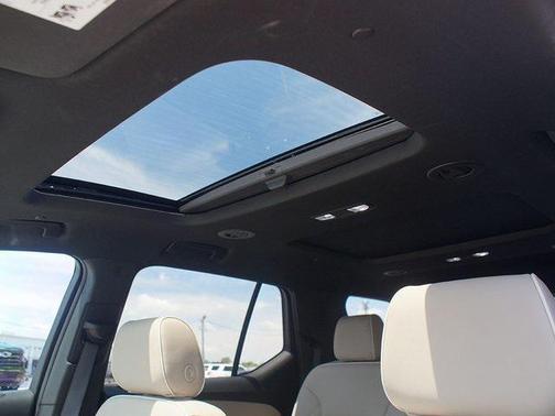 2022 Chevrolet Traverse Premier