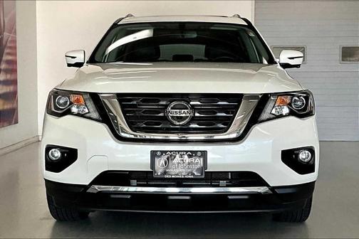 2018 Nissan Pathfinder Platinum