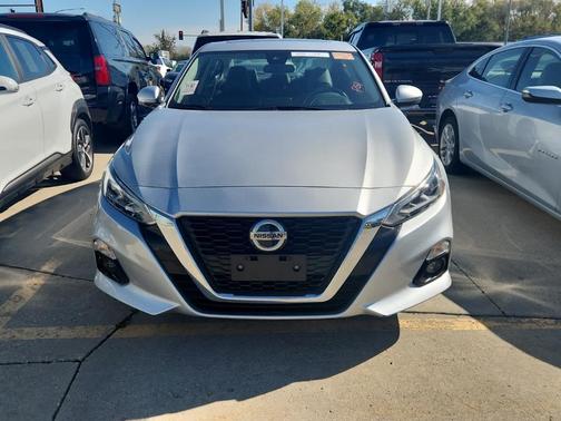 2022 Nissan Altima 2.5 SL