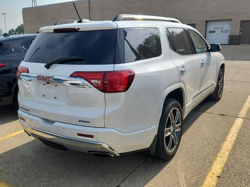 2018 GMC Acadia Denali
