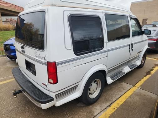 1993 Chevrolet Astro 