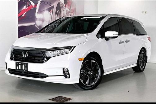 Platinum White Pearl 2023 Honda Odyssey Elite