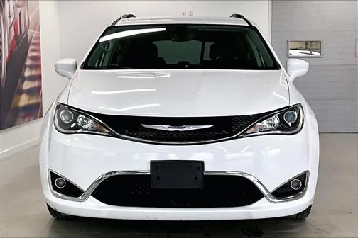 2020 Chrysler Pacifica Touring-L