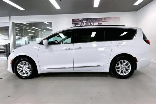 2020 Chrysler Pacifica Touring-L
