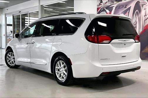 2020 Chrysler Pacifica Touring-L