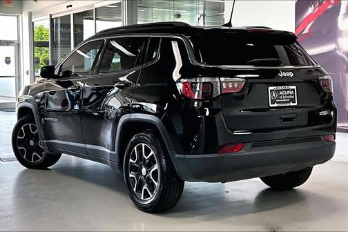 Diamond Black 2022 Jeep Compass Latitude