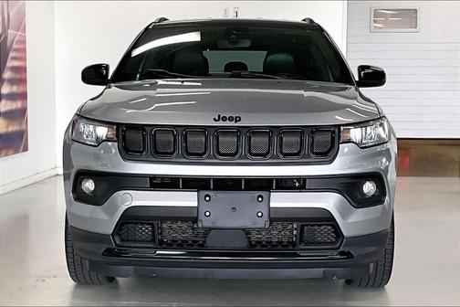 Billet Silver Metallic Clearcoat 2022 Jeep Compass Altitude