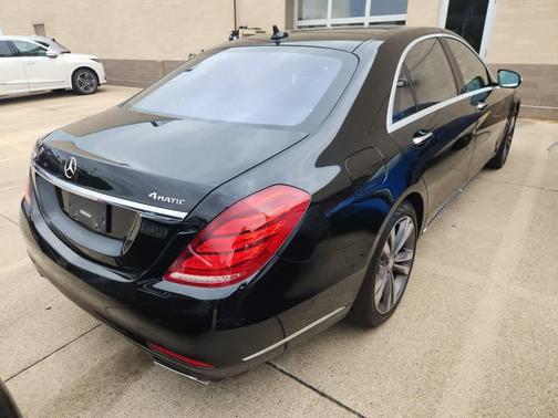 Black 2016 Mercedes-Benz S-Class S 550 4MATIC