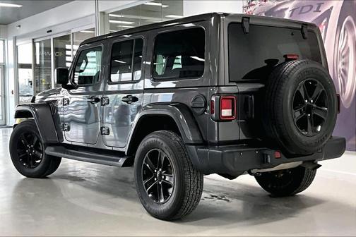 2020 Jeep Wrangler Unlimited Sahara Altitude
