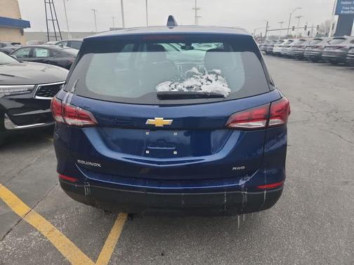 2023 Chevrolet Equinox LS