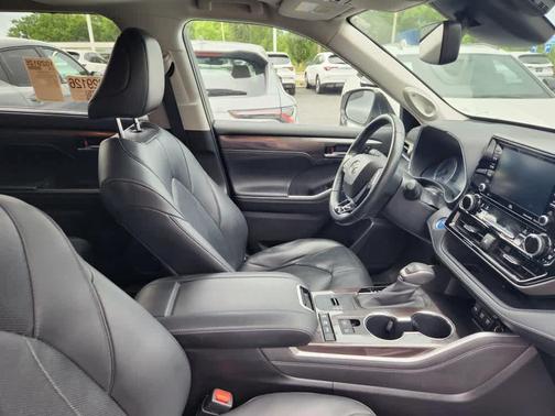 2020 Toyota Highlander Hybrid Limited