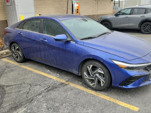 2024 Hyundai ELANTRA SEL