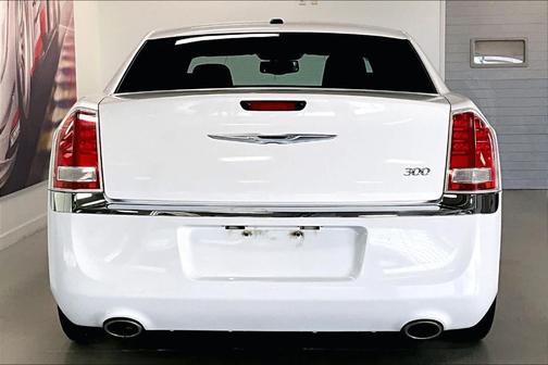 2011 Chrysler 300 Limited