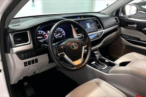 Blizzard Pearl 2016 Toyota Highlander XLE